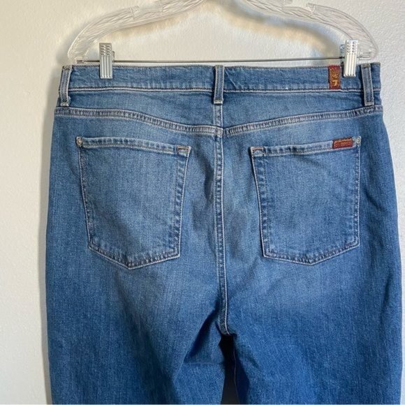 7 For All Mankind High Waist Slim Kick Jeans - Picture 5 of 11